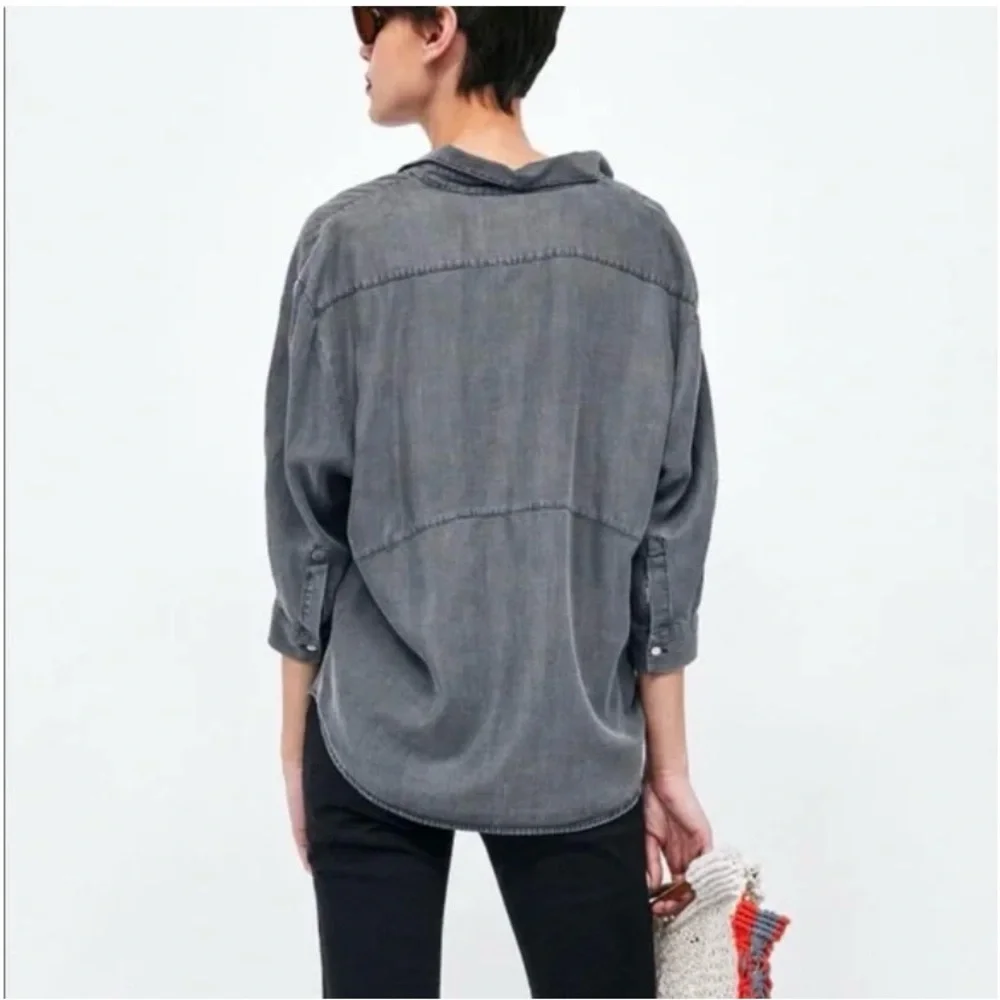 Zara Premium Denim Collection Shirt Blouse 100% Lyocell V-Neck Size M - Picture 2 of 7